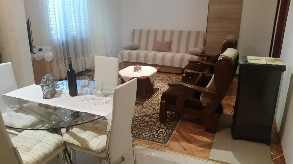 Raslina Apartment B&K מראה חיצוני תמונה